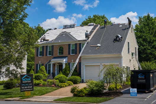 Roof replacement in Fairfax VA on a suburban home